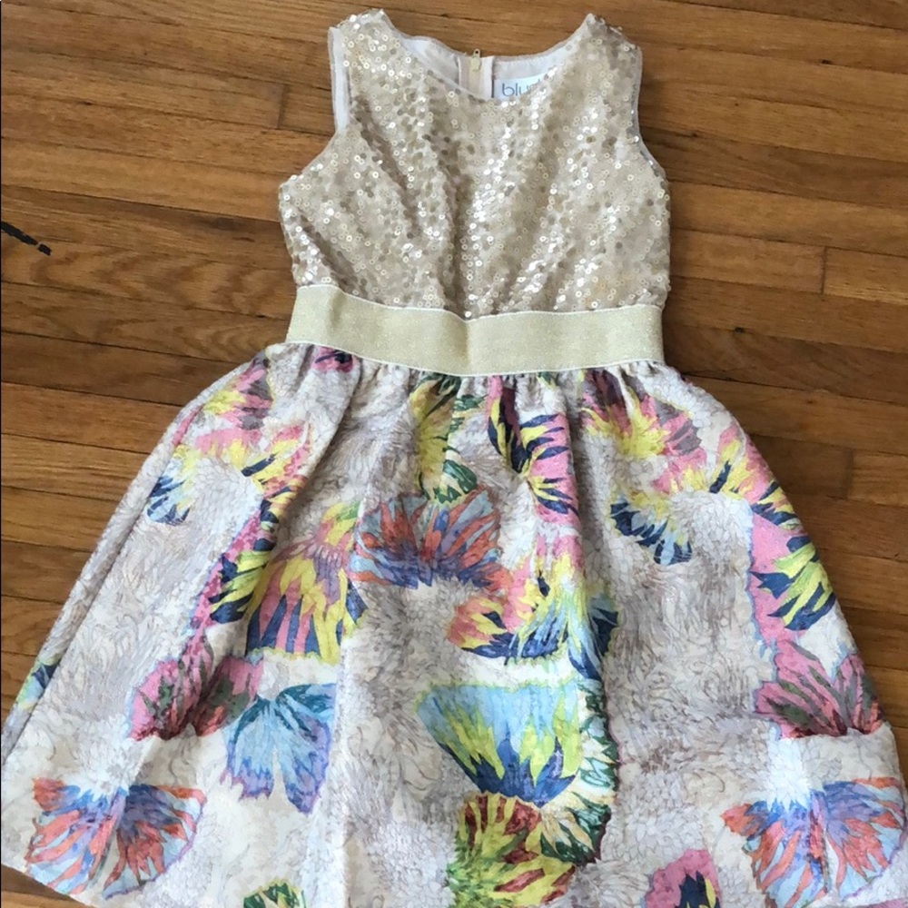A gold dress